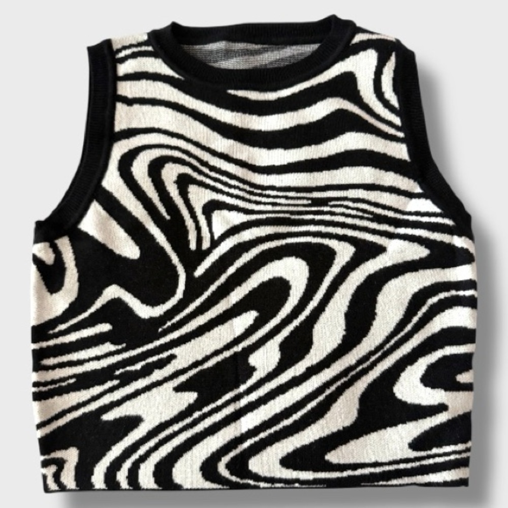 Black & White Women's Crop Top - M